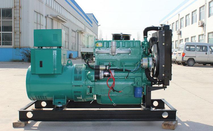 阿荣弥补柴油发电机蓄电池电量的方法