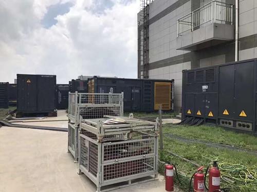 阿荣除了定期检查，还有哪些方法可以及时发现接触式转速表探头的磨损？