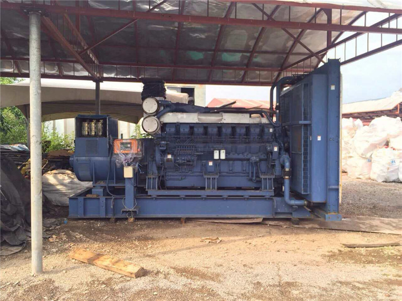 阿荣如何判断压力测试设备的压力是否稳定?