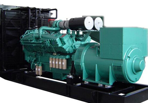 阿荣冬季柴油发电机组启动前应进行哪些预热操作？